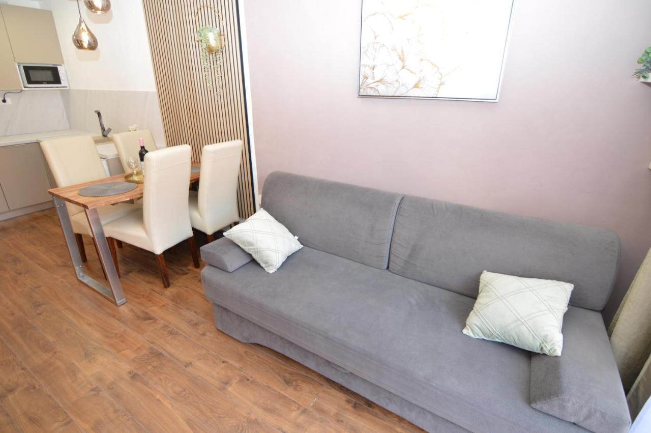 Apartments Amari Starigrad Paklenica Exterior photo
