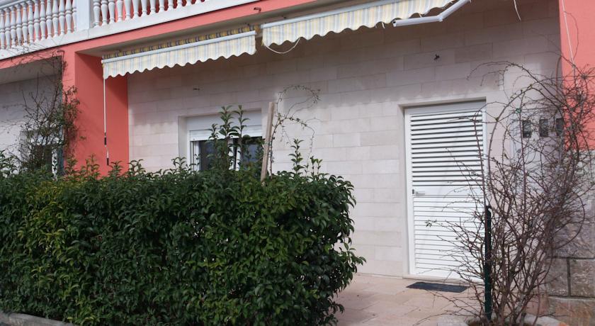 Apartments Amari Starigrad Paklenica Exterior photo